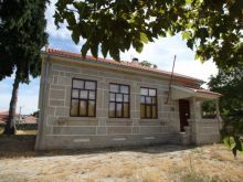 Albergue de Santiago, Parada de Aguiar