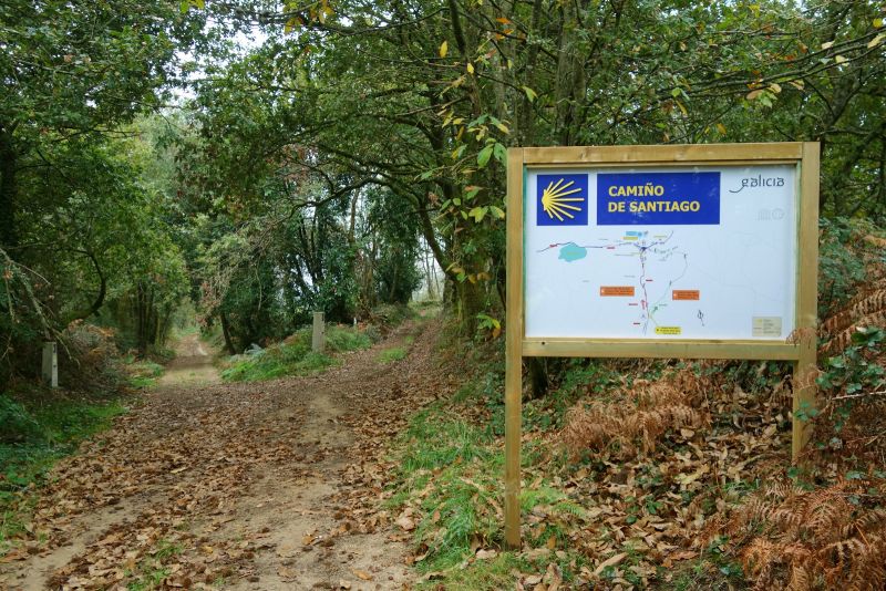 Cartel explicativo de las variantes entre As Cruces y Sobrado dos Monxes